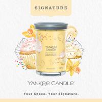 Yankee Candle Vanilla Cupcake Large Tumbler Jar Extra Image 2 Preview